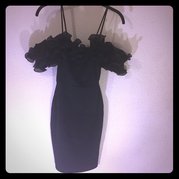 Black Dress Ruffle Top 💖 - Picture 2 of 7